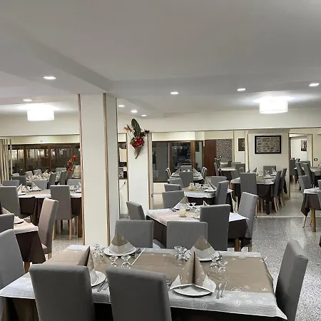 Palaghiaccio 호텔 코트로네이