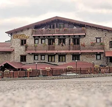 Palaghiaccio 호텔 코트로네이