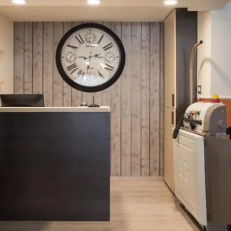 Palaghiaccio 3* Cotronei