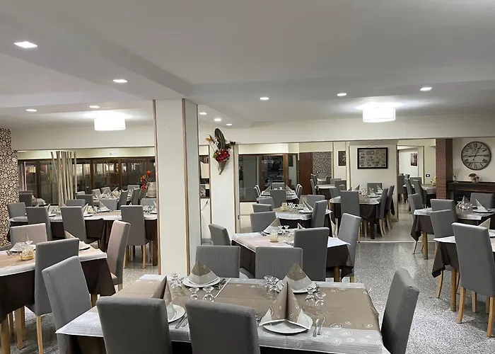 帕拉格切诺酒店 酒店 Cotronei